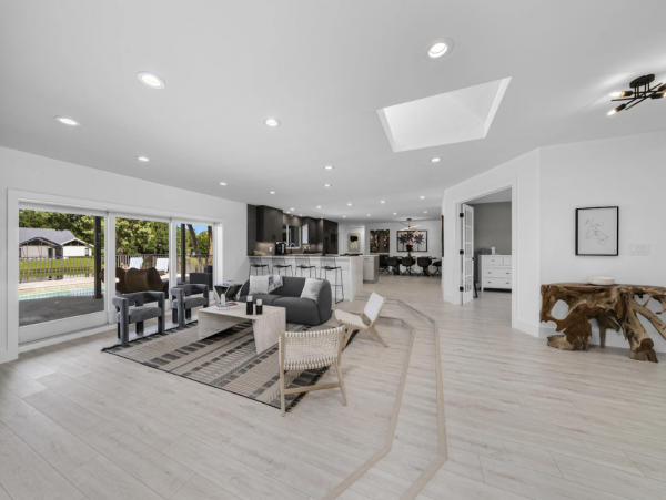 Naples Vacation Rental: Lake Views, Pool & Prime Location