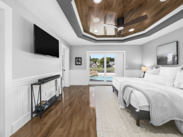 Naples Vacation Rental: Lake Views, Pool & Prime Location