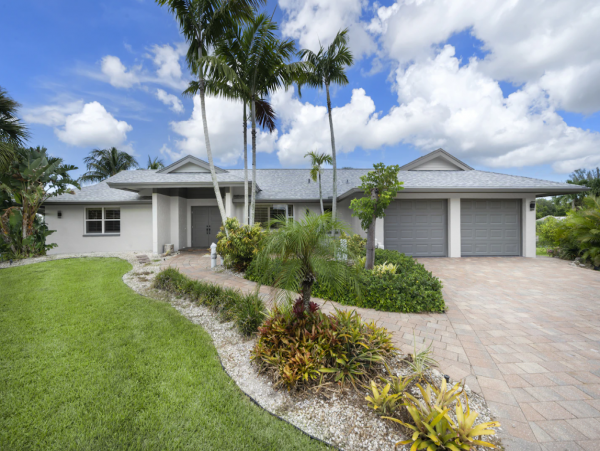 Naples Vacation Rental: Lake Views, Pool & Prime Location