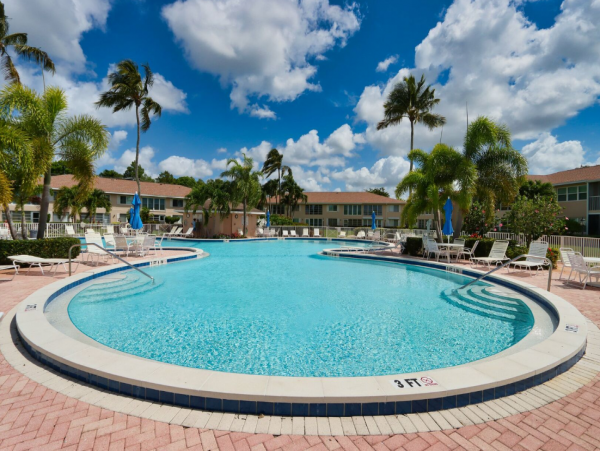 Cozy Naples Vacation Rental with Tranquil Views & Amenities