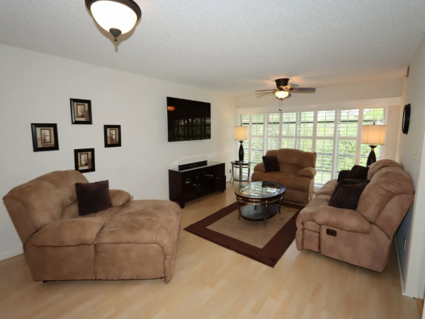 Cozy Naples Vacation Rental with Tranquil Views & Amenities
