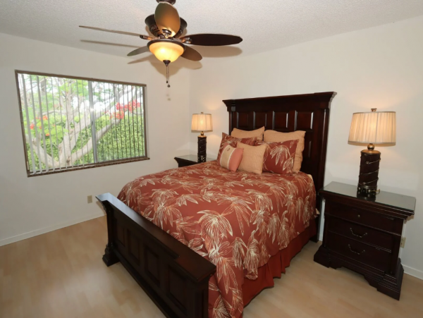 Cozy Naples Vacation Rental with Tranquil Views & Amenities