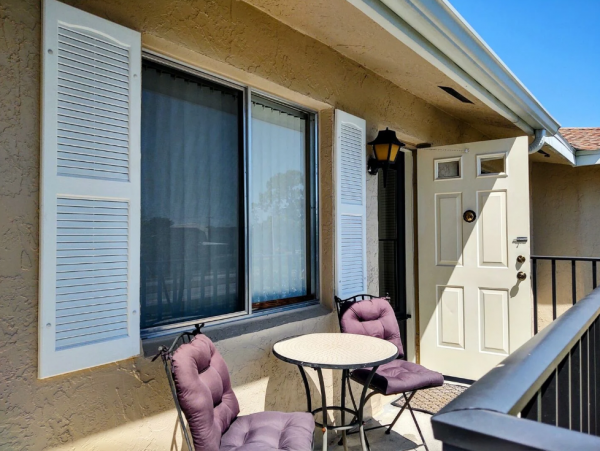 Cozy Naples Vacation Rental with Tranquil Views & Amenities