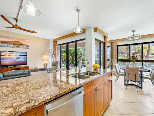 Elegant Kaanapali Vacation Rental: 6BR, Pools, Beach, & More