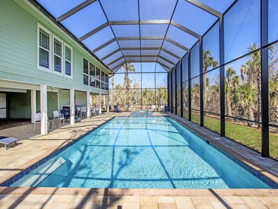 Four Bedroom Walk to Beach Vacation Home in Sanibel