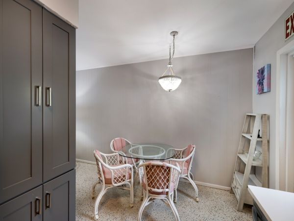 Cozy Vacation Rental Short Walk to Beach