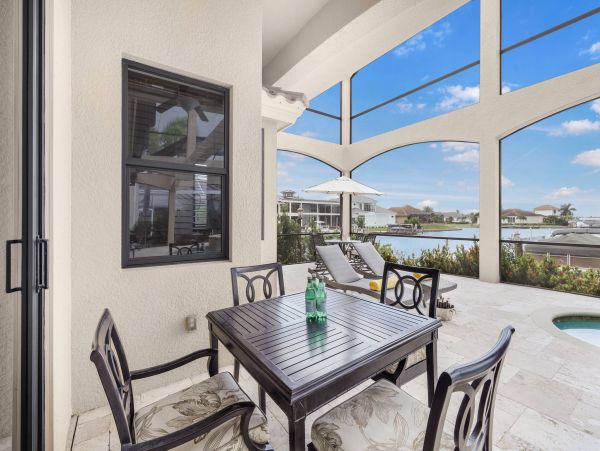 Spacious 4-Bedroom Marco Island Retreat w/ Waterfront Views