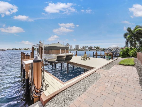 Spacious 4-Bedroom Marco Island Retreat w/ Waterfront Views