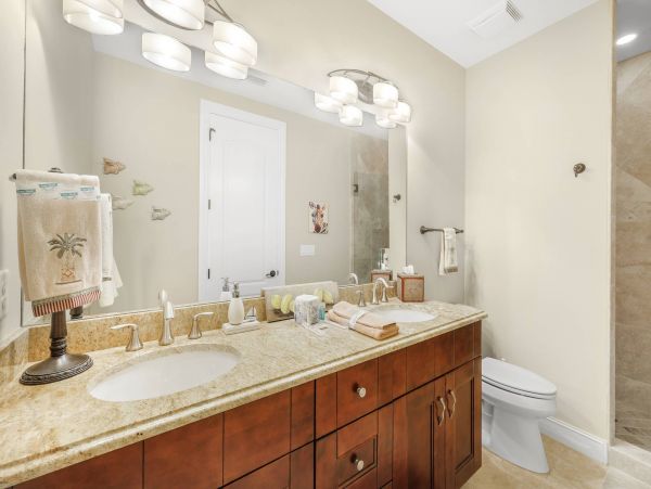 Spacious 4-Bedroom Marco Island Retreat w/ Waterfront Views