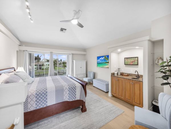 Luxury Waterfront Vacation Rental in Marco Island