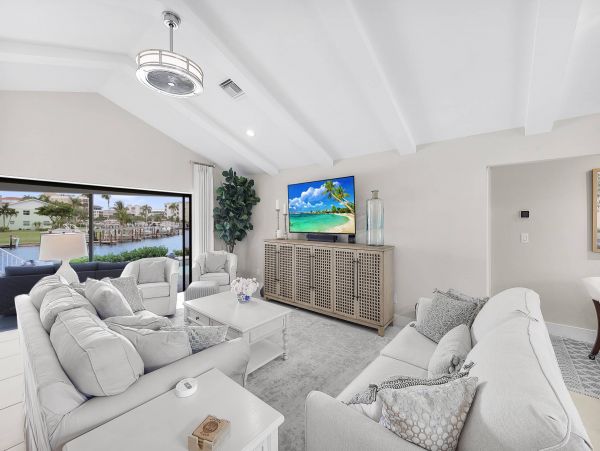 Luxury Waterfront Vacation Rental in Marco Island