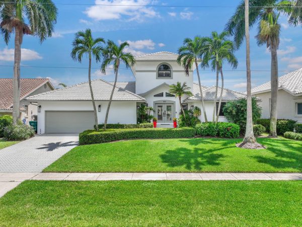 Luxury Waterfront Vacation Rental in Marco Island