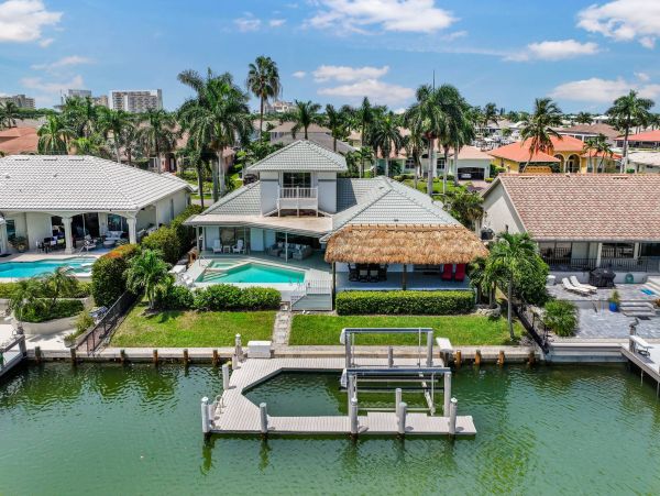 Luxury Waterfront Vacation Rental in Marco Island