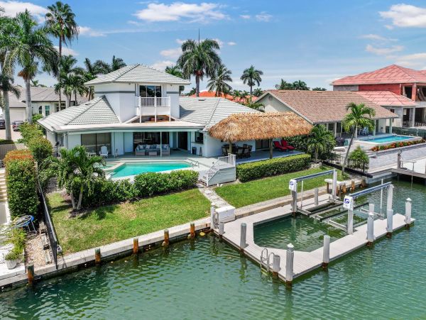 Luxury Waterfront Vacation Rental in Marco Island