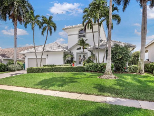 Luxury Waterfront Vacation Rental in Marco Island