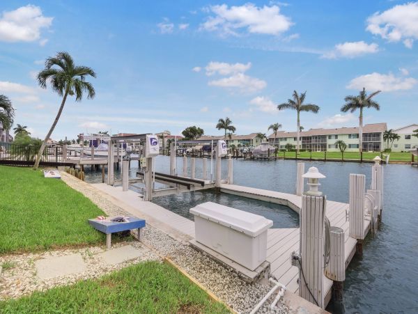 Luxury Waterfront Vacation Rental in Marco Island