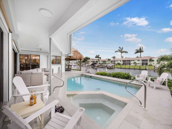 Luxury Waterfront Vacation Rental in Marco Island