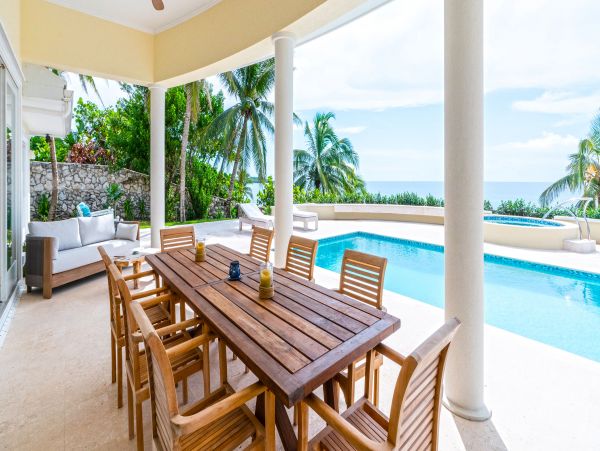 Luxury Grand Cayman Vacation Rental with Private Beach Access