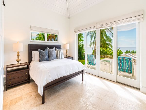Luxury Grand Cayman Vacation Rental with Private Beach Access