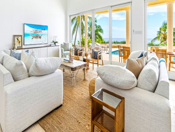 Luxury Grand Cayman Vacation Rental with Private Beach Access