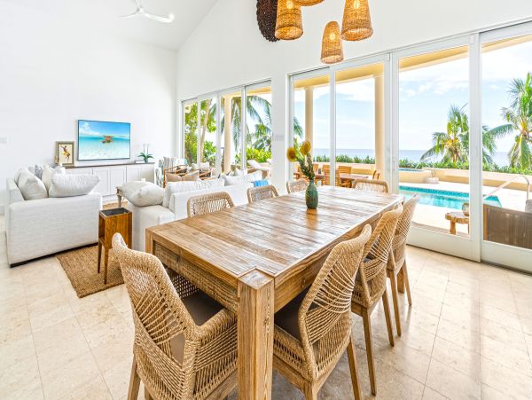 Luxury Grand Cayman Vacation Rental with Private Beach Access