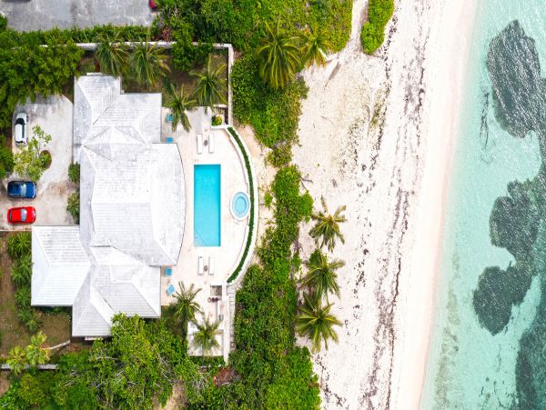 Luxury Grand Cayman Vacation Rental with Private Beach Access