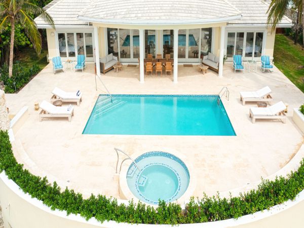 Luxury Grand Cayman Vacation Rental with Private Beach Access