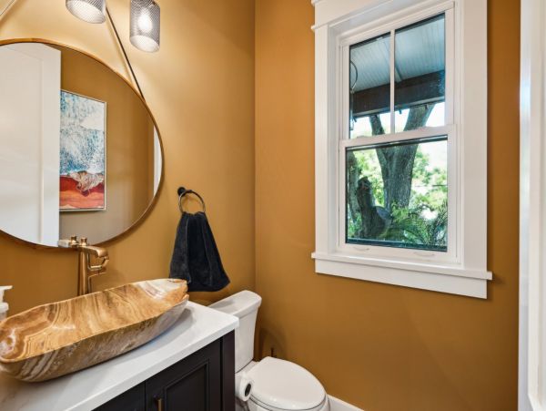 Isle of Palms Five Bedroom Stunning Vacation Rental Near the Beach