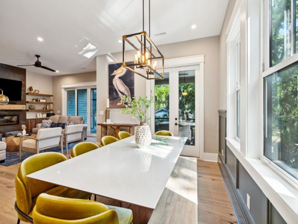 Isle of Palms Five Bedroom Stunning Vacation Rental Near the Beach