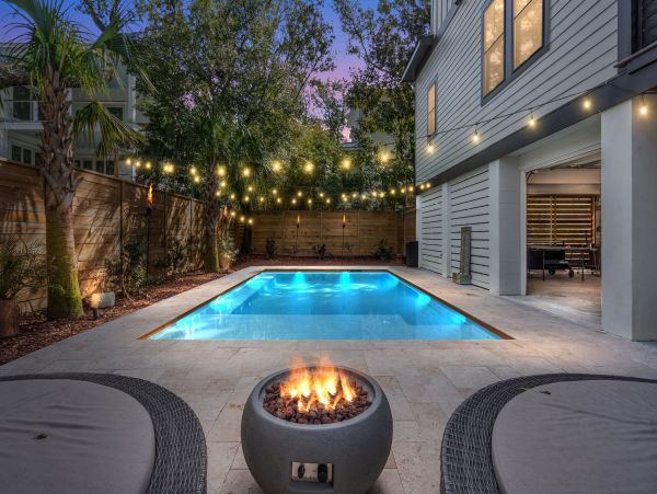 Isle of Palms Five Bedroom Stunning Vacation Rental Near the Beach