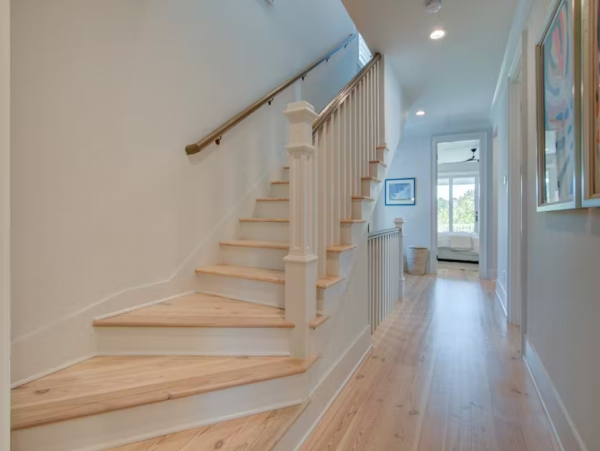 Isle of Palms Home Beautiful Views, Shared Pool & Gourmet Kitchen In SC