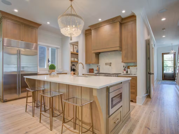 Isle of Palms Home Beautiful Views, Shared Pool & Gourmet Kitchen In SC