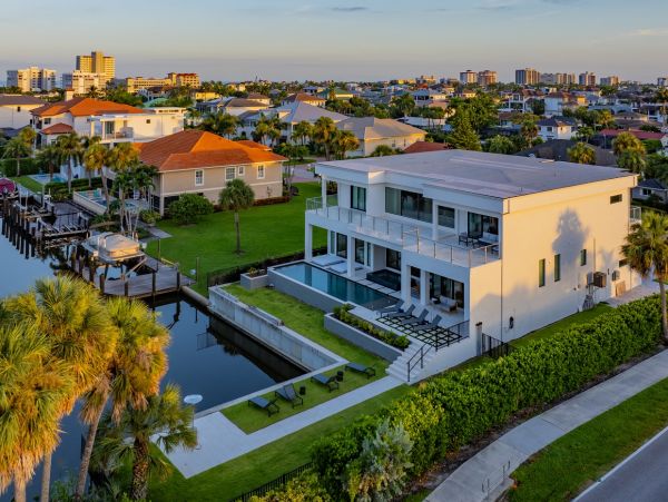 Naples Vacation Rental: Pool, Sauna, and Beach Access