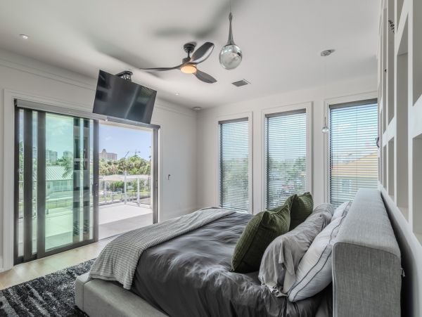 Naples Vacation Rental: Pool, Sauna, and Beach Access