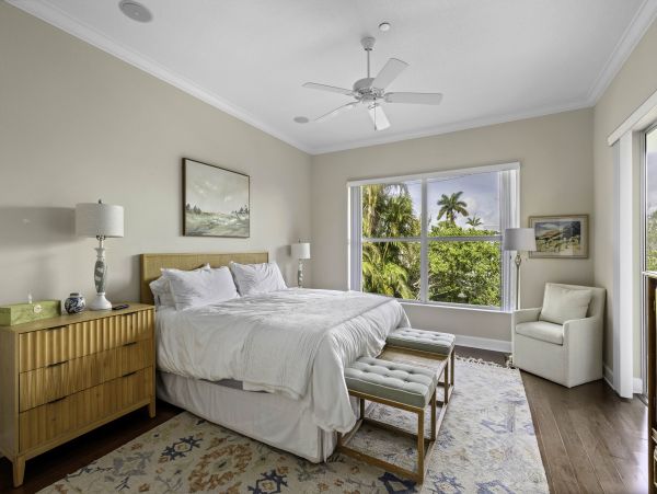 Family-Friendly Longboat Key Rental Near Pristine Beaches