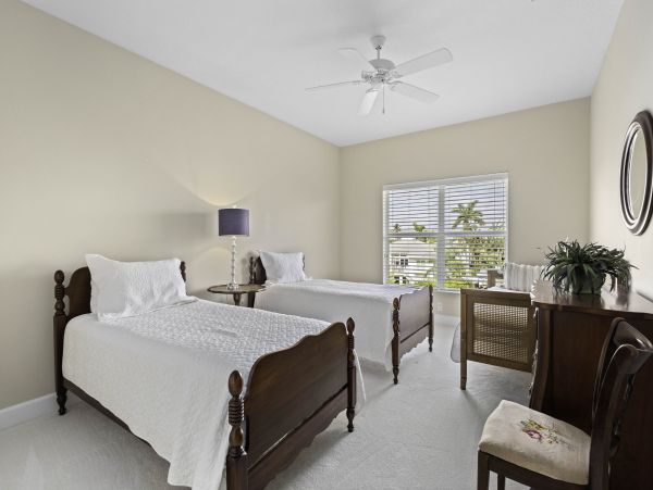 Family-Friendly Longboat Key Rental Near Pristine Beaches