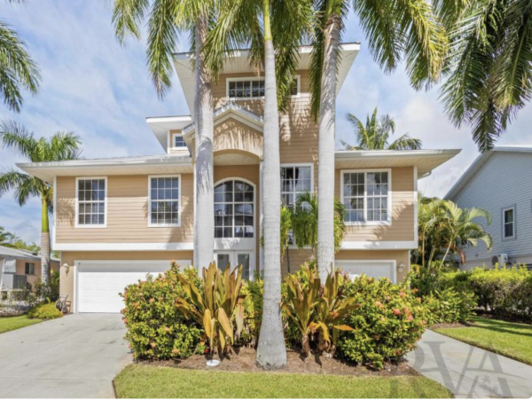 Family-Friendly Longboat Key Rental Near Pristine Beaches