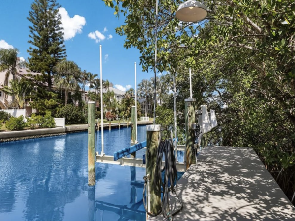 Family-Friendly Longboat Key Rental Near Pristine Beaches