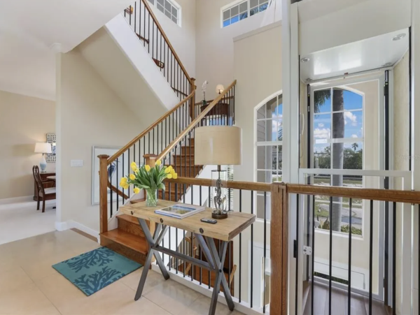Family-Friendly Longboat Key Rental Near Pristine Beaches