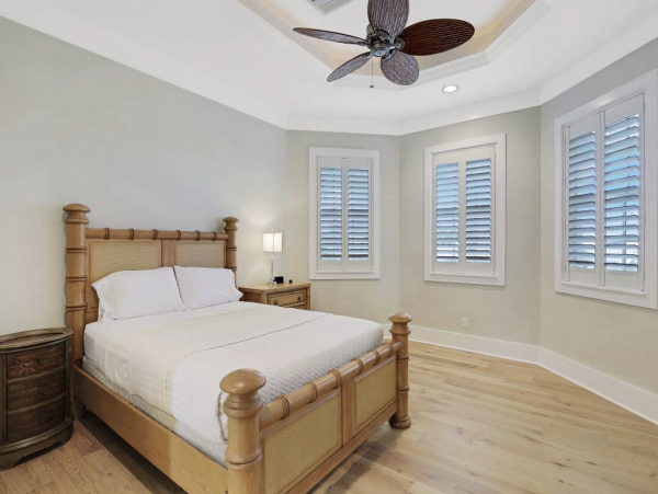 Seven Bedroom Island Estate Luxury Marco Vacation Home