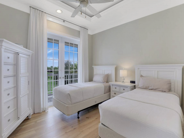 Seven Bedroom Island Estate Luxury Marco Vacation Home