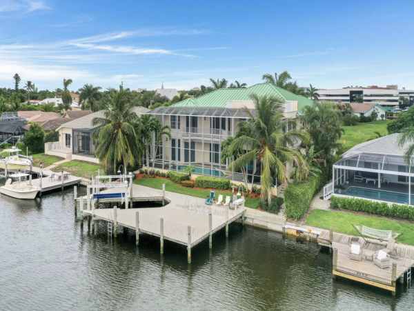 Seven Bedroom Island Estate Luxury Marco Vacation Home