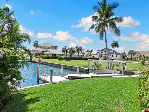 Magnificent Marco Island Waterfront Vacation Home