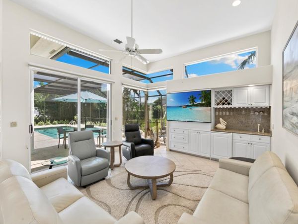 Magnificent Marco Island Waterfront Vacation Home