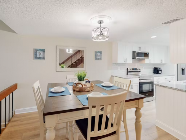 Townhome with Shared Pool Walk to Harbor Town & Marina in Hilton Head
