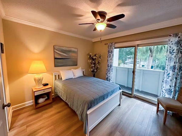 Townhome with Shared Pool Walk to Harbor Town & Marina in Hilton Head