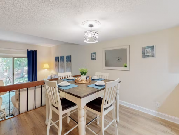 Townhome with Shared Pool Walk to Harbor Town & Marina in Hilton Head