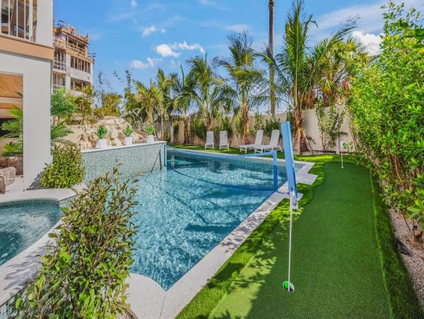 Luxury Siesta Key Beachfront Home - Private Oasis with Pool & Activities