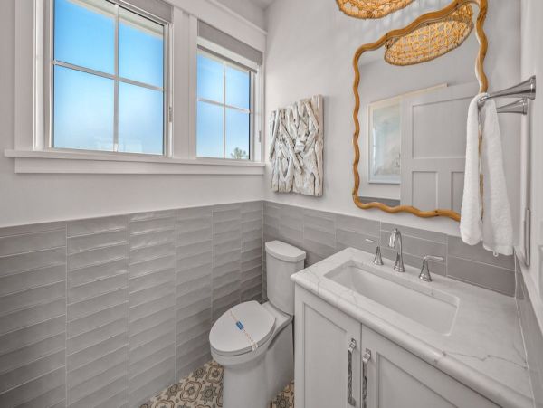 Luxury Siesta Key Beachfront Home - Private Oasis with Pool & Activities