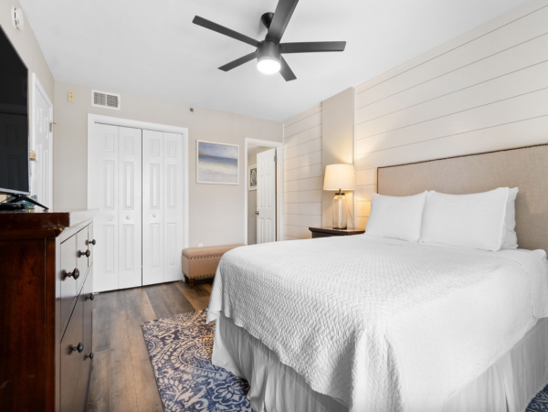 Gulf-front Vacation Two Bedroom Condo in Perdido Key